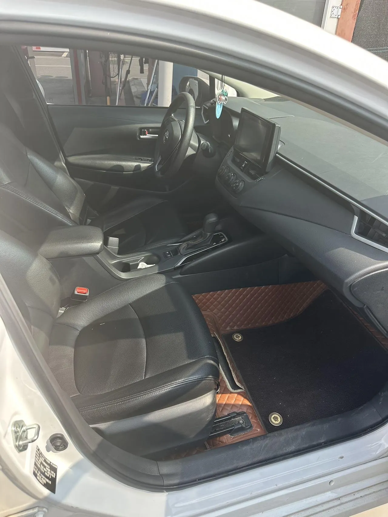 Toyota 2022 corolla 1.2T stepless pioneer PLUS version automatic gear 4