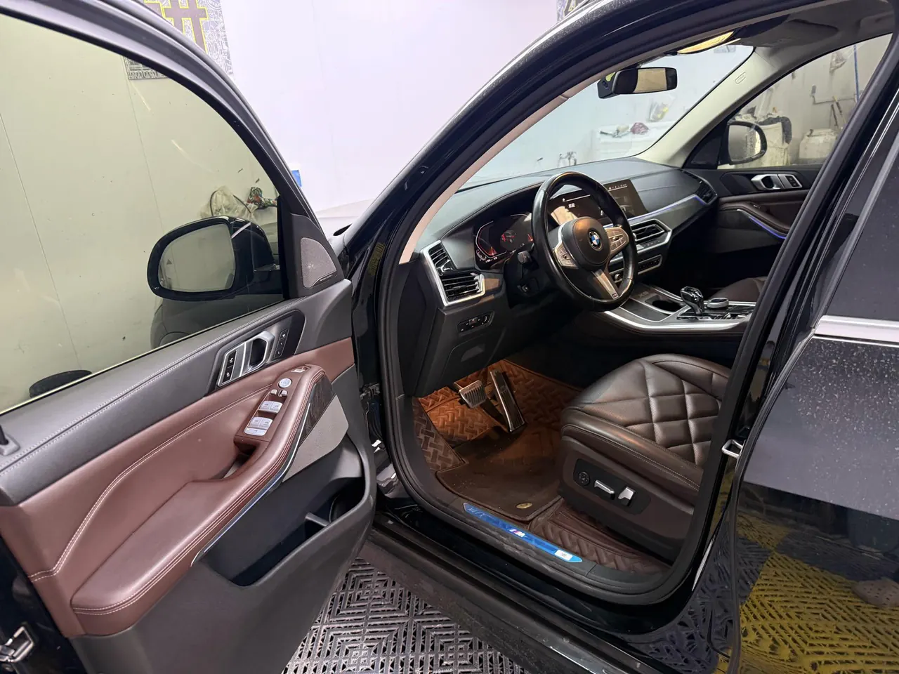 BMW 2022 X5 xDrive30Li 2.0T M sports suit (changed) automatic gear 2