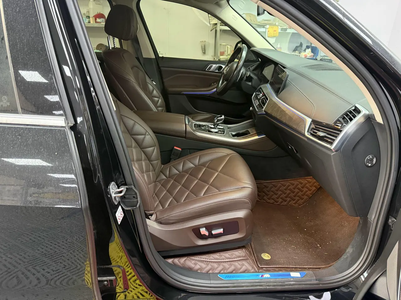 BMW 2022 X5 xDrive30Li 2.0T M sports suit (changed) automatic gear 3