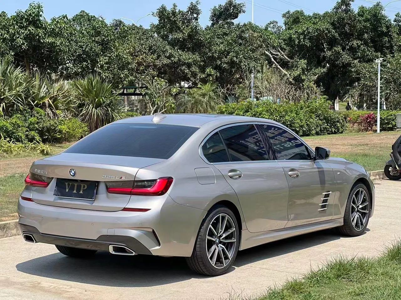 BMW 3 Series 2022 325Li 2.0T M Sports Suit (Modified) Automatic Gear 5