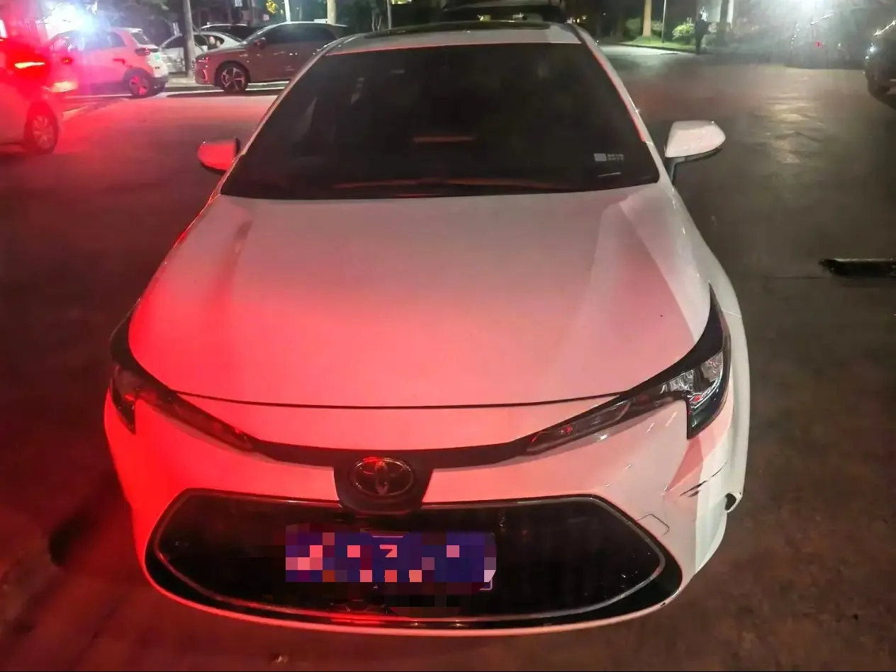 Toyota 2022 Lei Ling 1.2T Stepless 185T Deluxe Automatic Gear 4