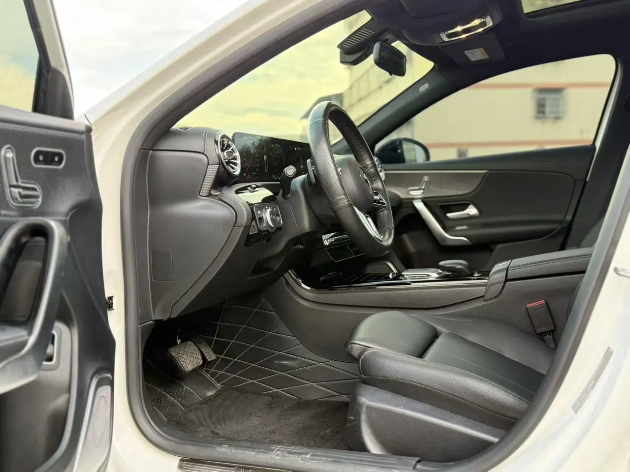 Mercedes Benz Class A 2022 A 200 L 1.3T Fashion Automatic Gear 8