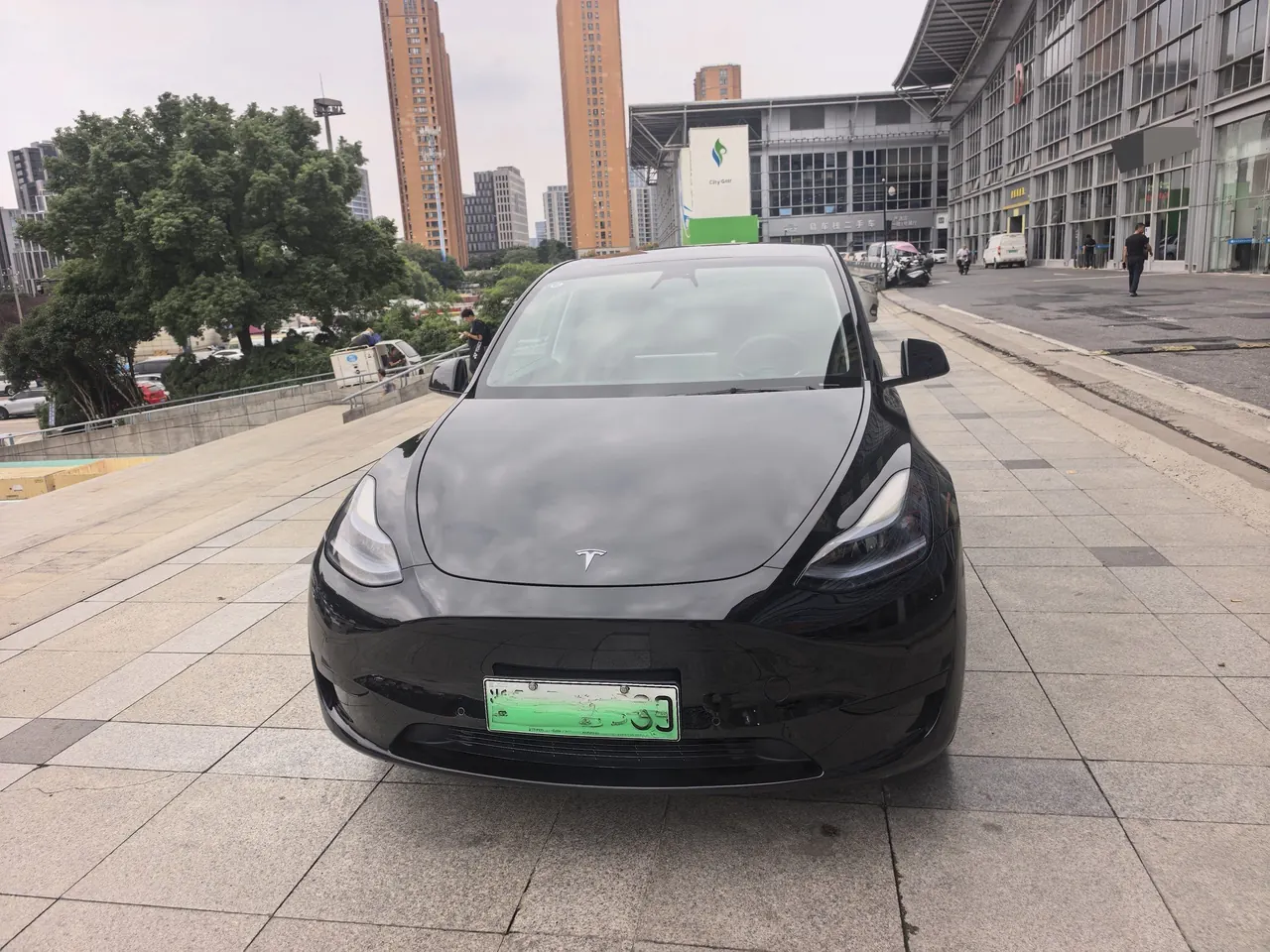 Tesla 2022 Model Y rear-wheel drive version (facelift) automatic gear 2
