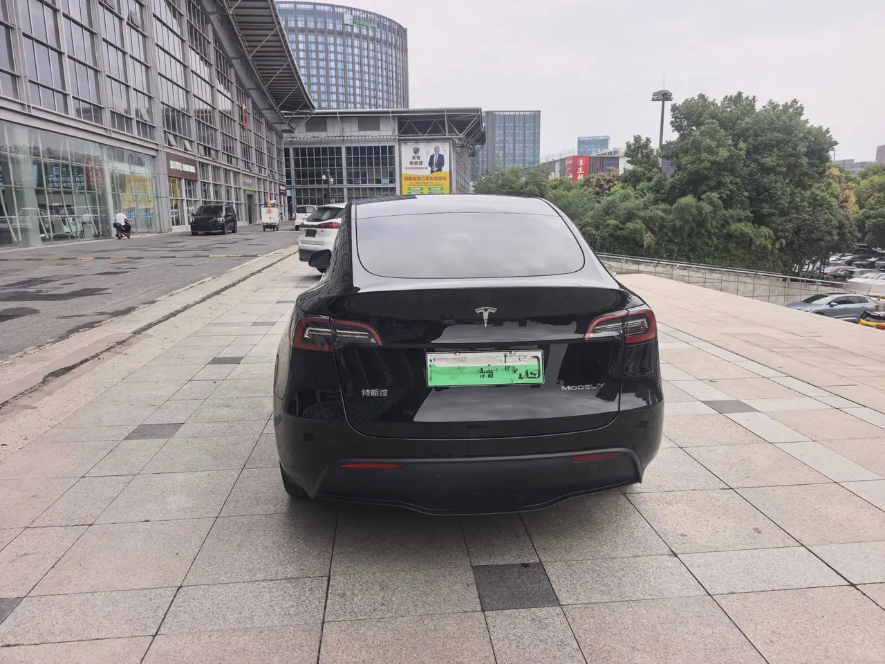 Tesla 2022 Model Y rear-wheel drive version (facelift) automatic gear 4