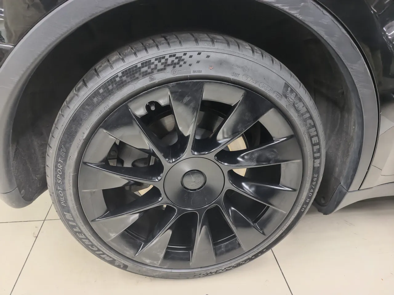 Tesla 2022 Model Y rear-wheel drive version (facelift) automatic gear 8