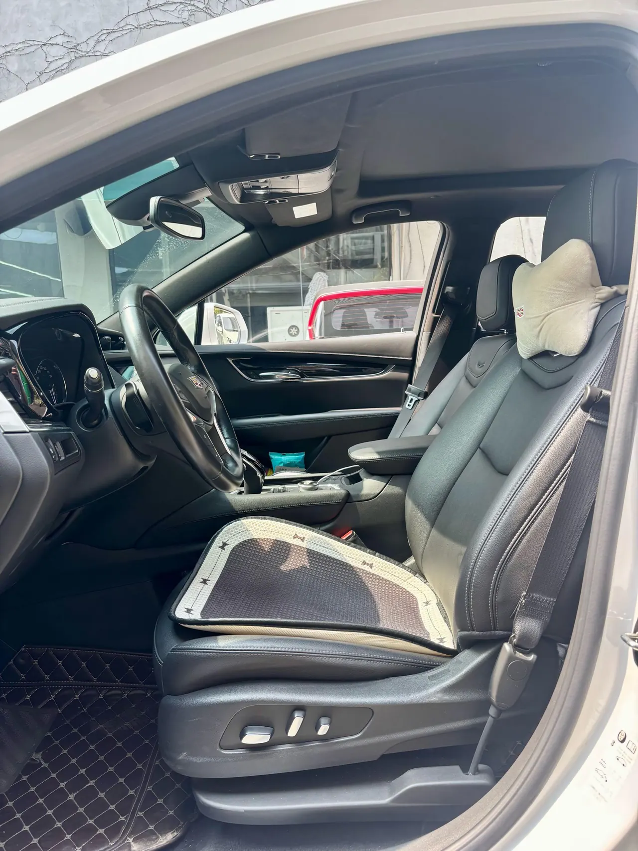 Cadillac 2022 XT5 48V 2.0T Two-Drive Luxury Automatic Gear 6