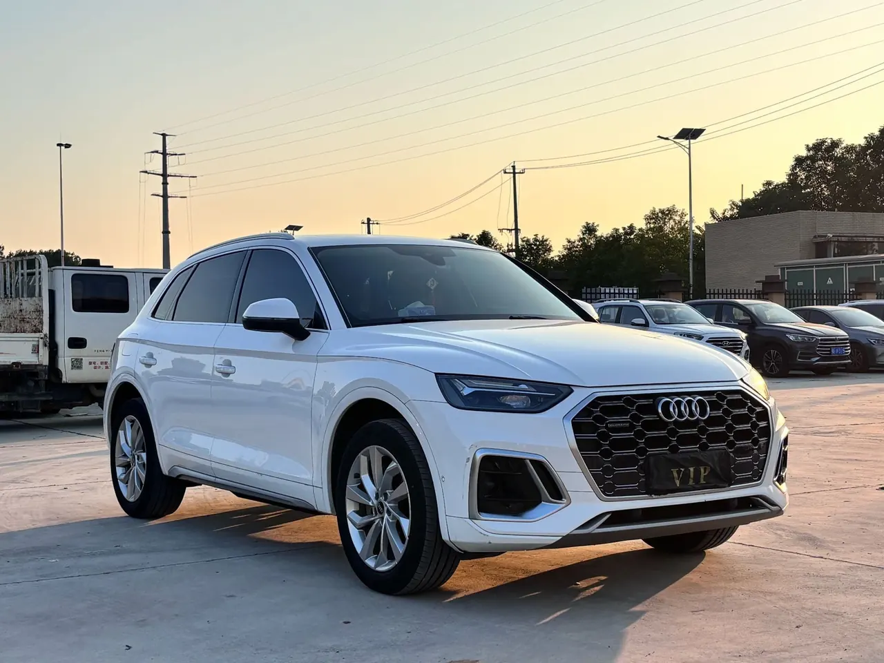 Audi 2022 Q5L 2.0TFSI 40TFSI luxury dynamic automatic 3