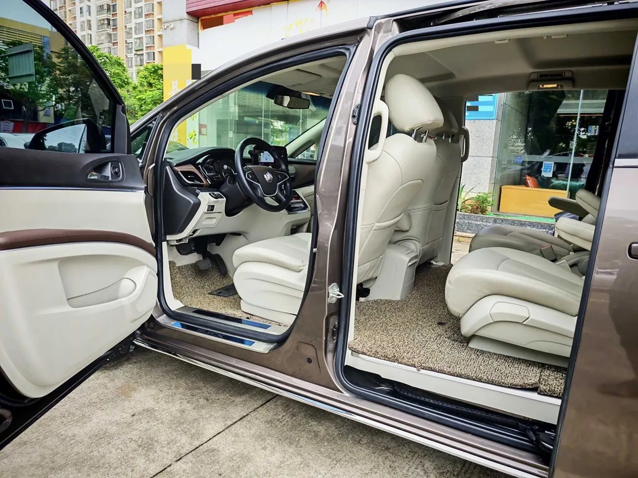 Buick 2022 GL8 Land Business Class 48V 2.0T 652T Comfortable Automatic Gear 9
