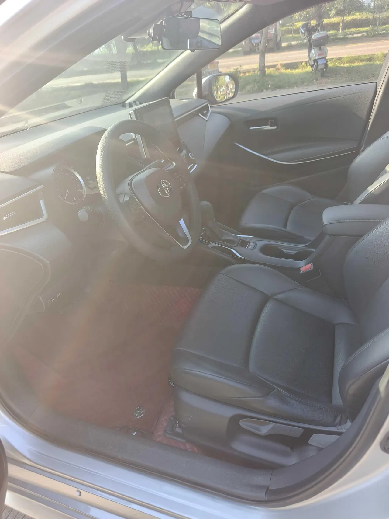 Toyota 2022 Lei Ling 1.2T Stepless 185T Deluxe Automatic Gear 5