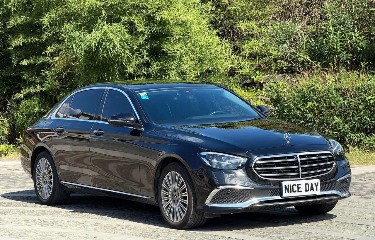 Mercedes Benz E Class 2022 E 300 L 2.0T Luxury (Change 2) Automatic Gear 3