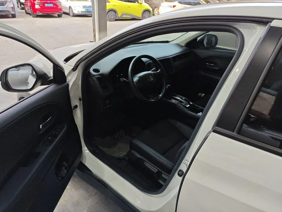 Honda 2020 Binzhi 1.5 stepless luxury automatic transmission 4