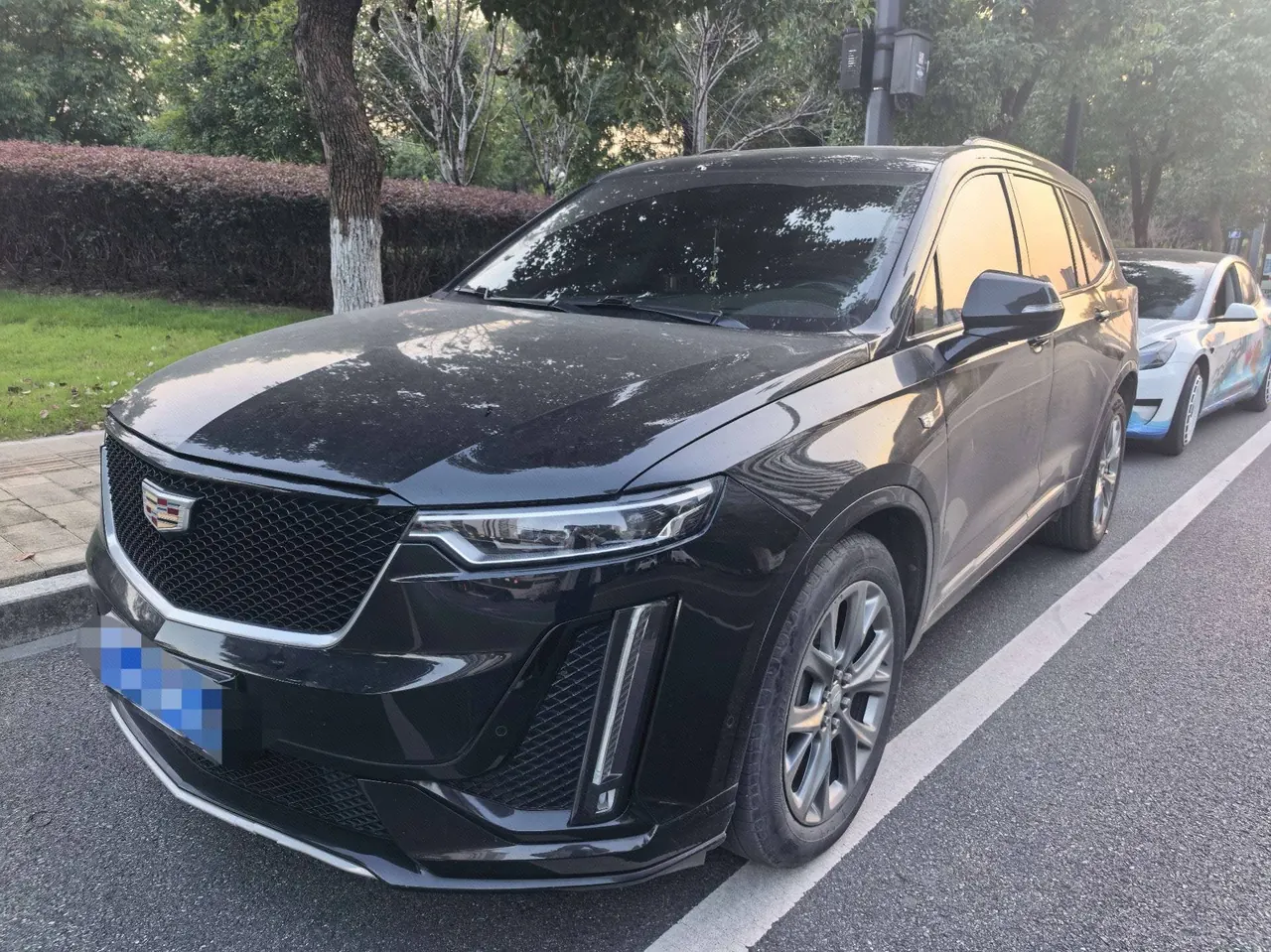 Cadillac 2020 XT6 2.0T 28T 6-seat four-wheel drive leading sports (modified) automatic gear - View 1
