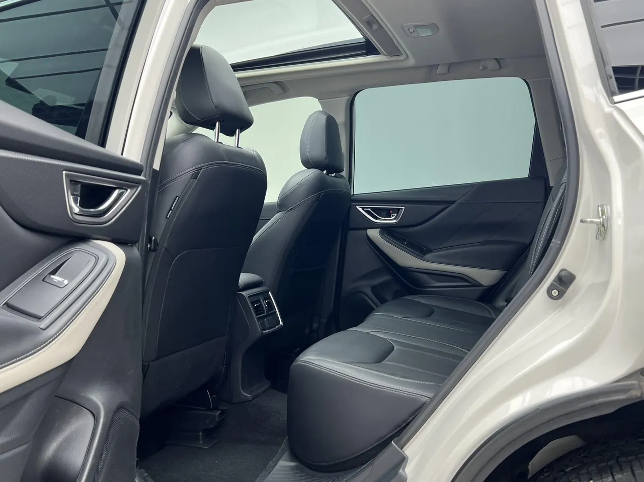 Subaru Forester (Imported) 2022 Forester 2.0i Stepless Deluxe Edition EyeSight Automatic 9