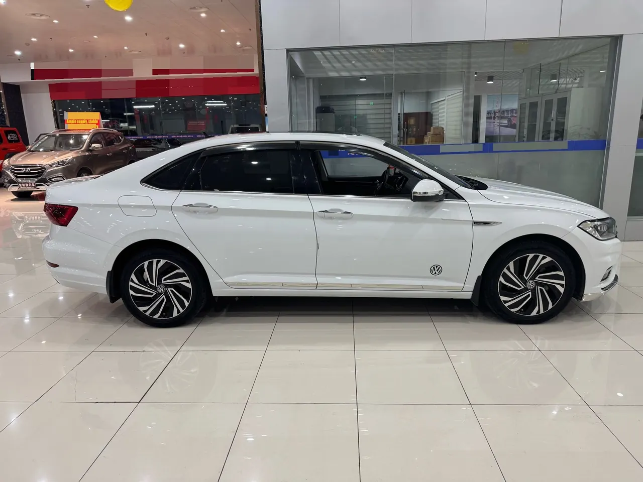 Volkswagen 2020 Sagitar 1.4TSI 280TSI Luxury Automatic Transmission 3
