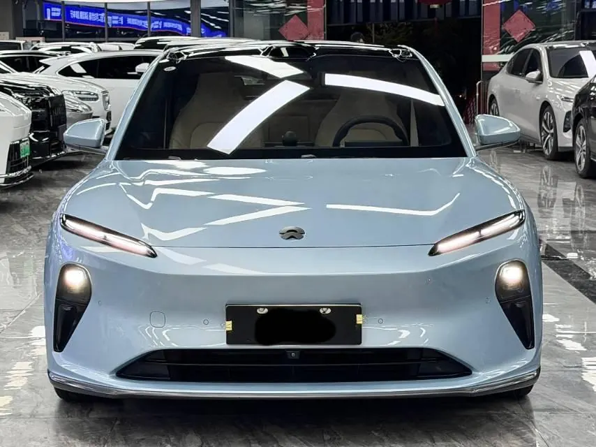 NIO 2022 ET5 75kWh automatic gear 4