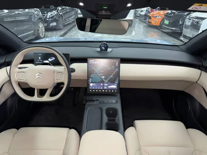 NIO 2022 ET5 75kWh automatic gear 9