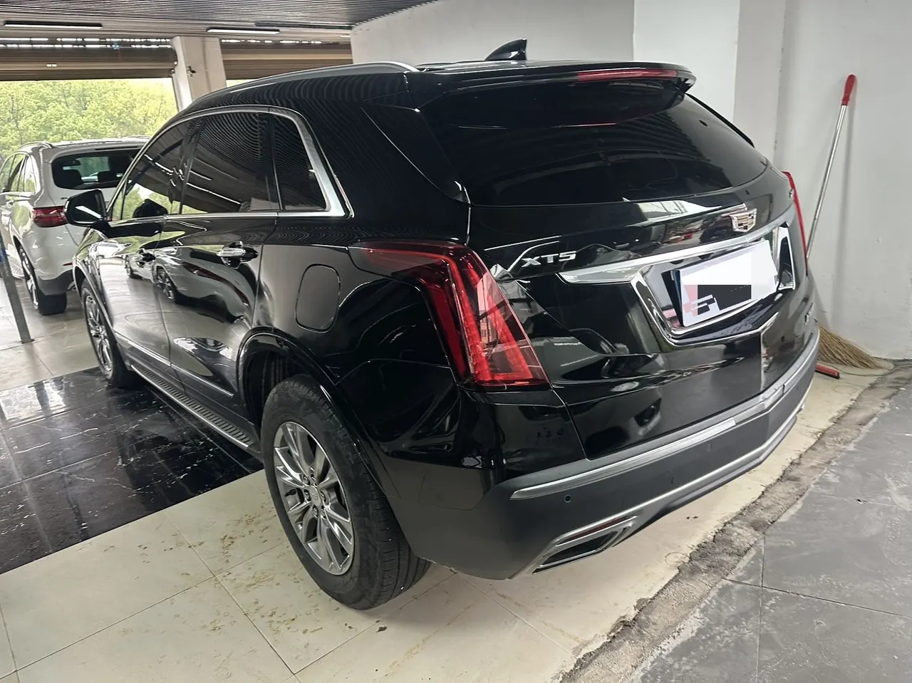 Cadillac 2021 XT5 2.0T 28T Luxury Automatic Gear 8