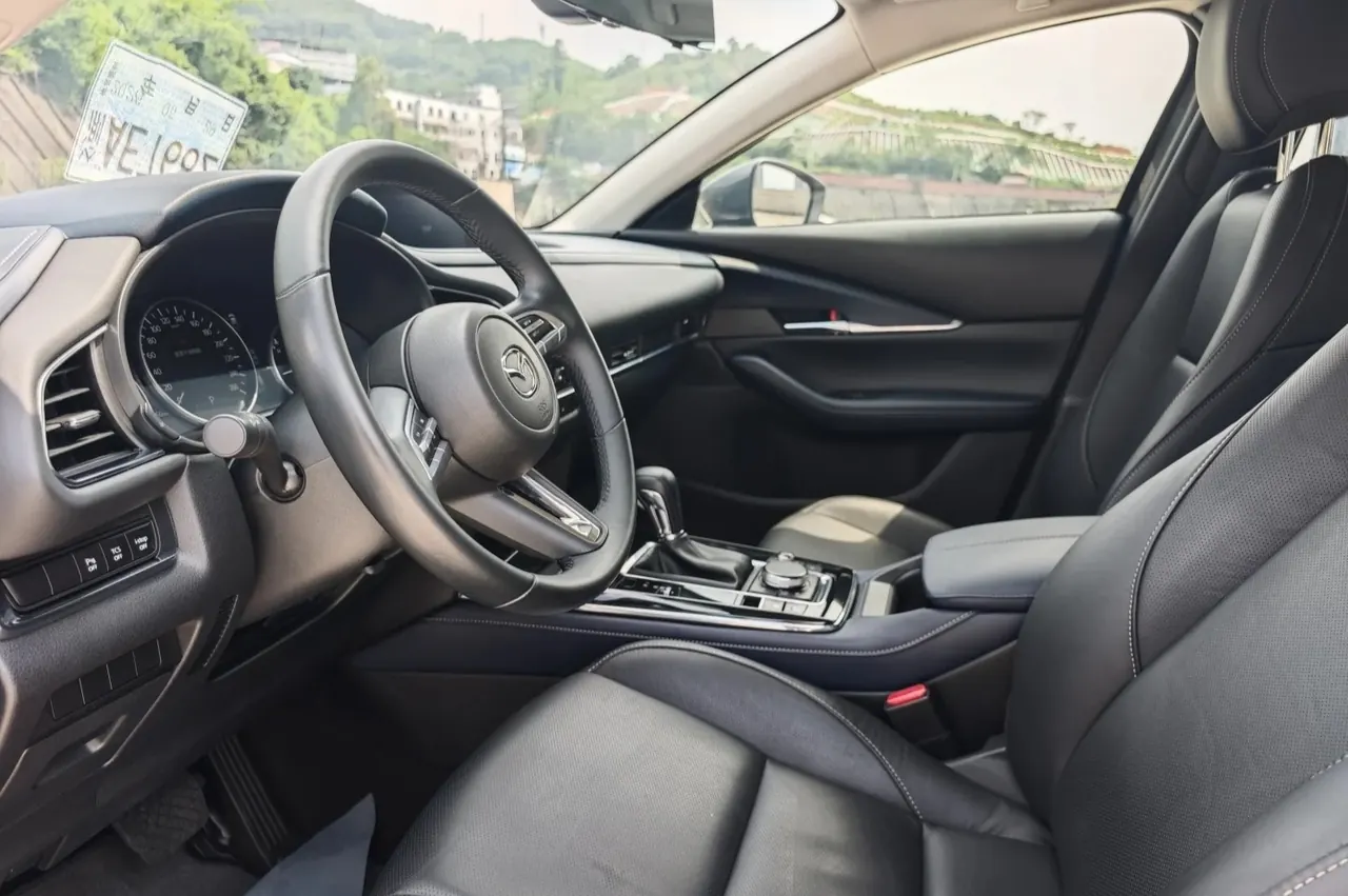 Mazda 2021 CX-30 2.0 Jiayue automatic transmission 4
