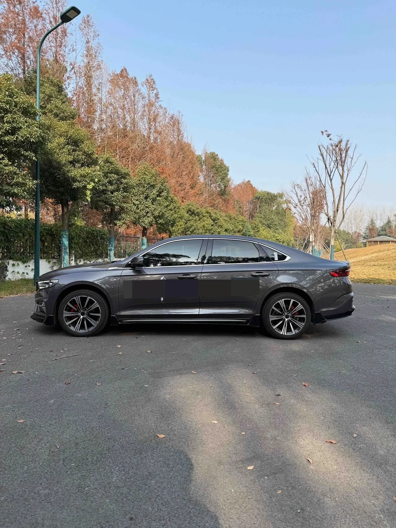 Geely 2025 xingrui 2.0TD oriental obsidian full moon version automatic gear 3