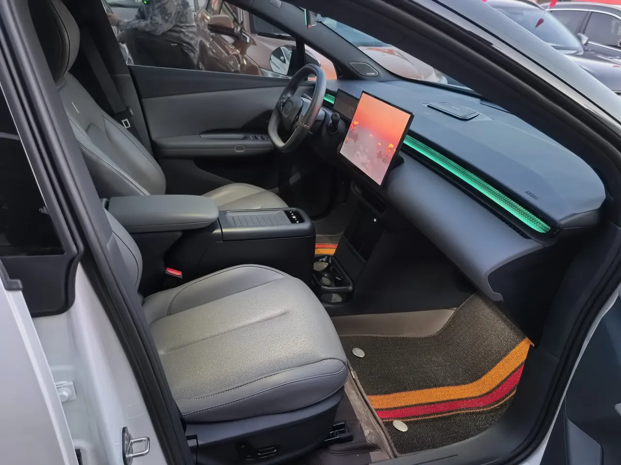LYNK&amp;CO 2025 LYNK&amp;CO Z 20 530km Rear Drive Pro Automatic 6
