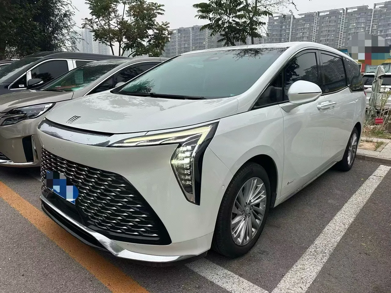 Buick 2023 Century 48V 2.0T Yunshi Edition 6-seat Automatic Gear - View 1