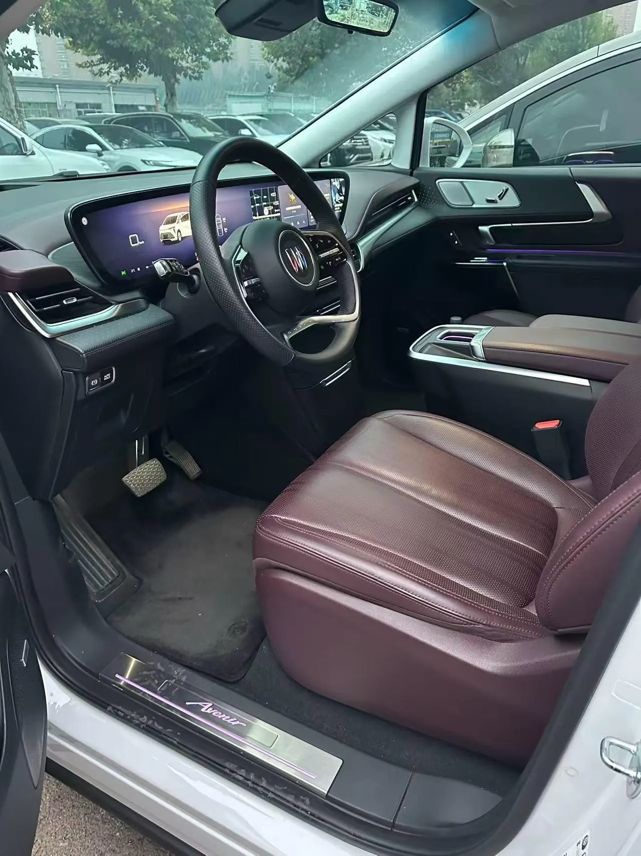 Buick 2023 Century 48V 2.0T Yunshi Edition 6-seat Automatic Gear 8