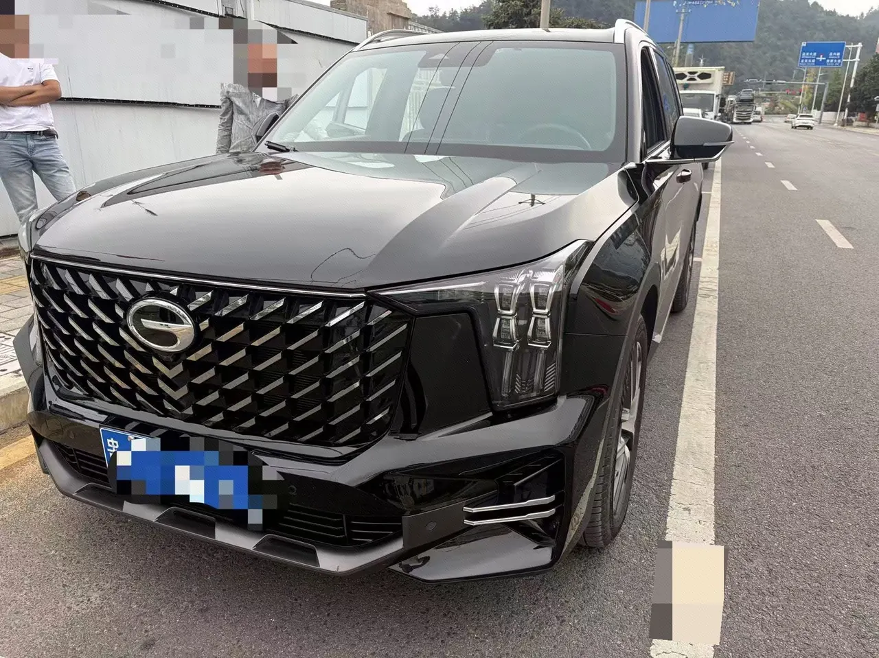 Chuanqi 2022 GS8 2.0TGDI Two-Drive Premium Edition Six-seat Automatic Gear - View 1