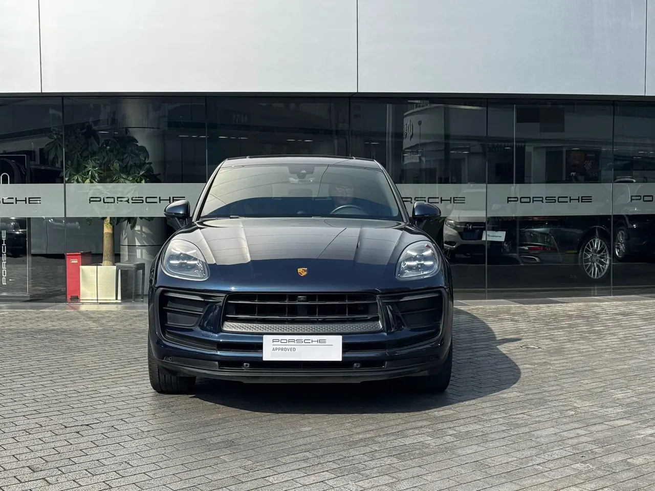 Porsche Macan (Imported) 2022 Macan 2.0T Automatic Gear 2