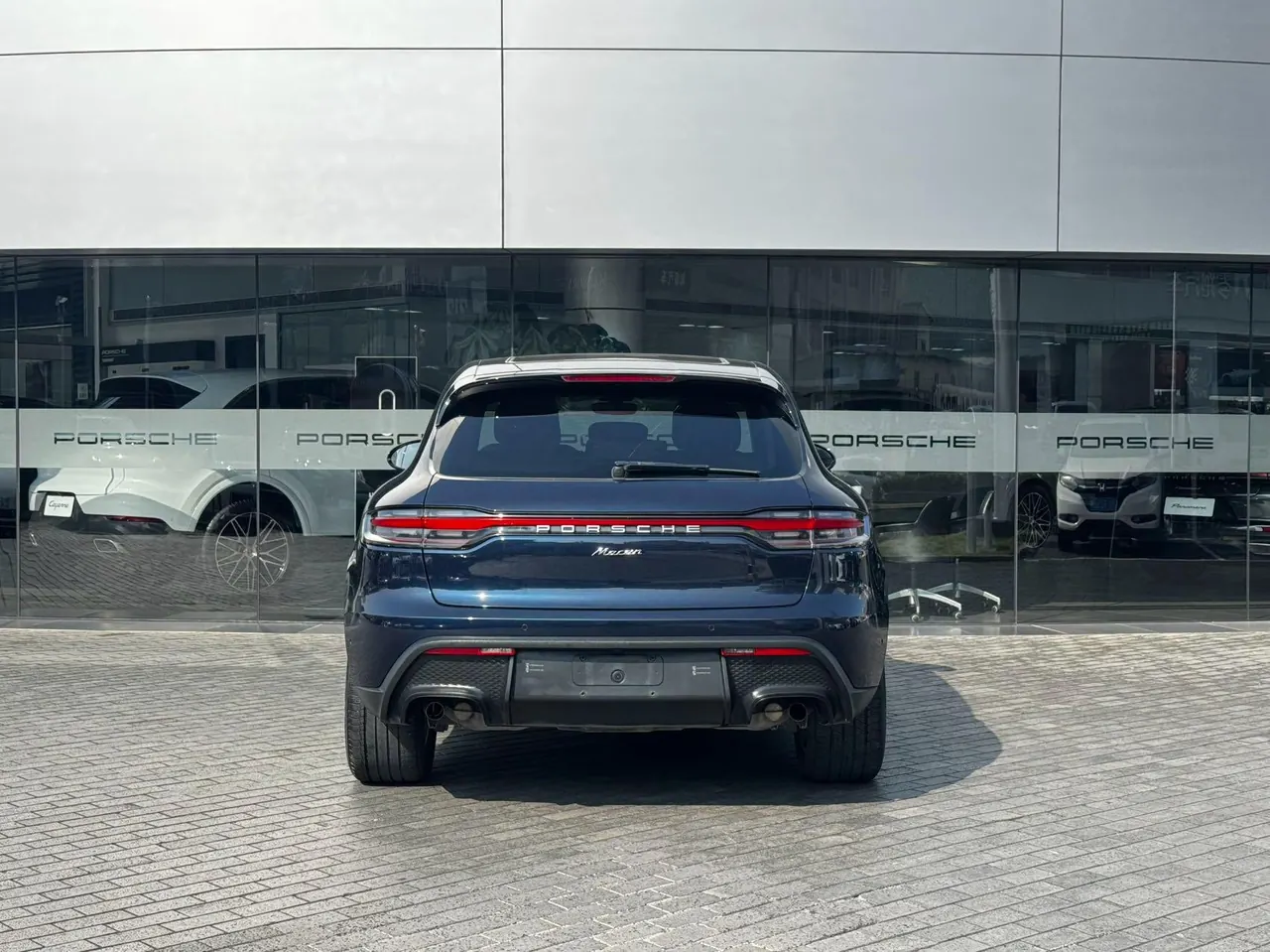 Porsche Macan (Imported) 2022 Macan 2.0T Automatic Gear 5