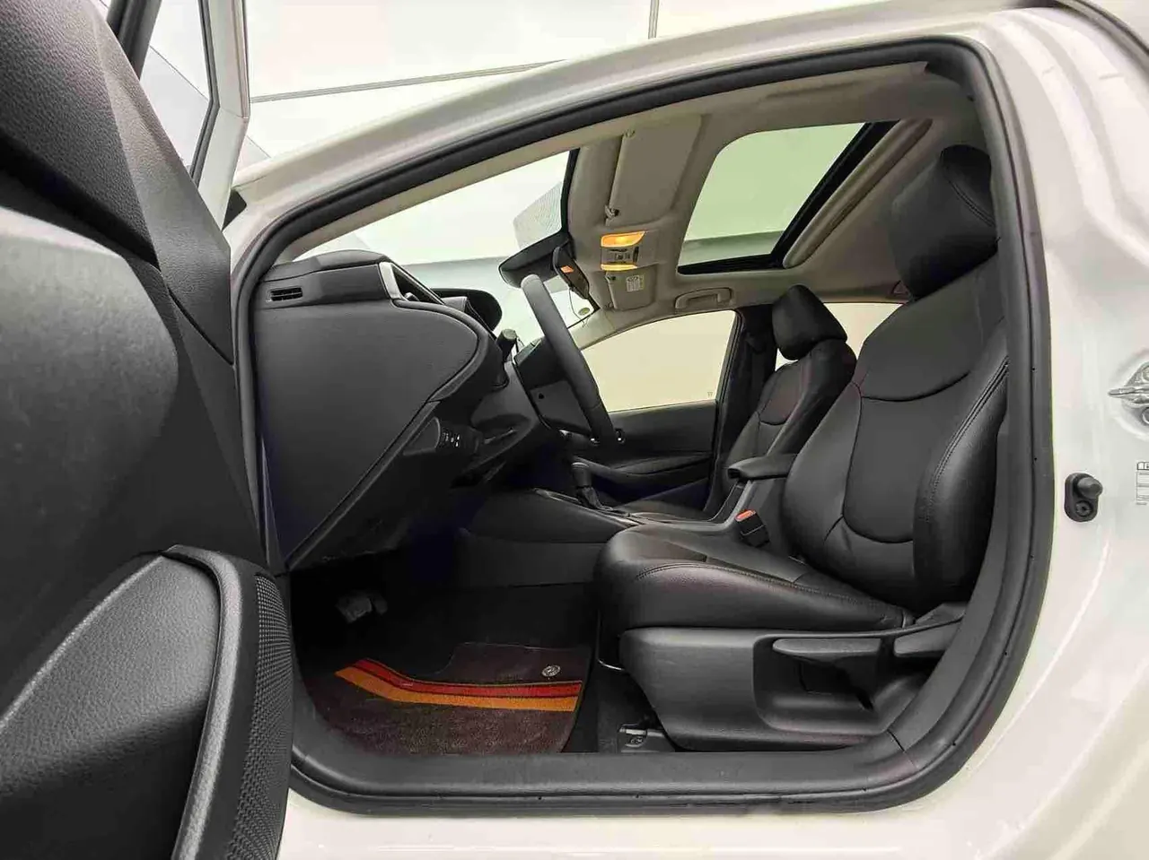 Toyota 2021 corolla 1.2T stepless elite PLUS version of automatic gear 13
