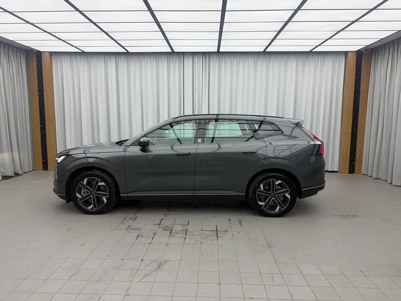 Volvo 2026 XC70 1.5T 4-wheel drive long endurance Core automatic gear 12