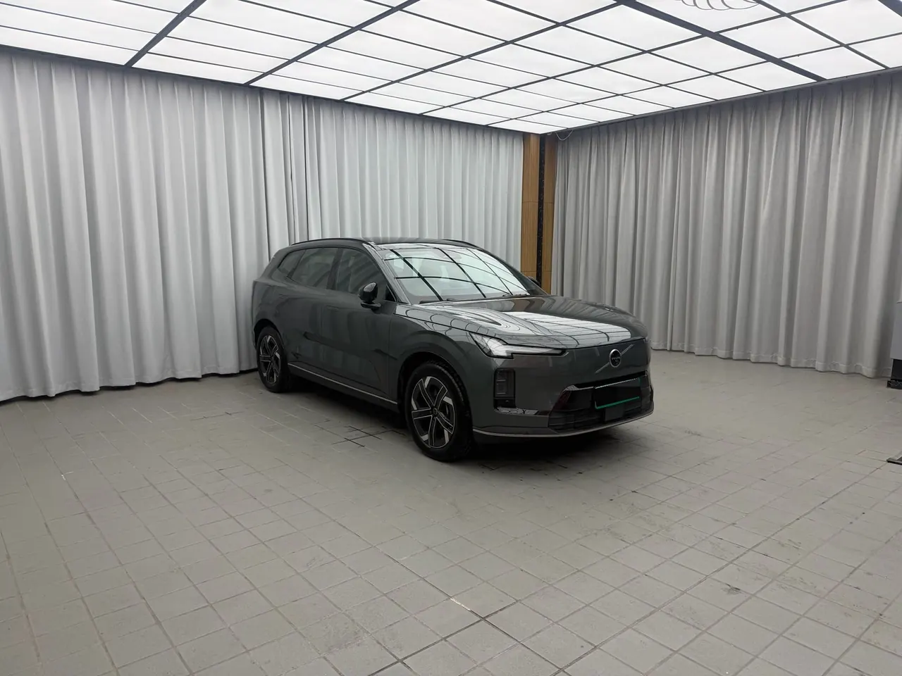 Volvo 2026 XC70 1.5T 4-wheel drive long endurance Core automatic gear 3