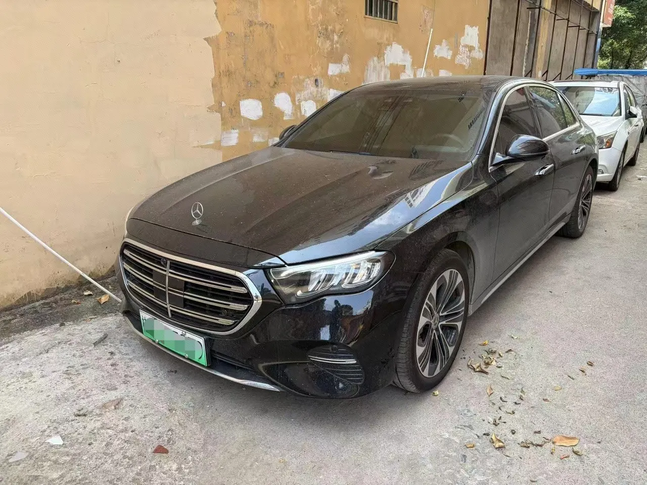 Mercedes Benz Class E New Energy 2024 E 350 e L 2.0T Automatic Gear - View 1