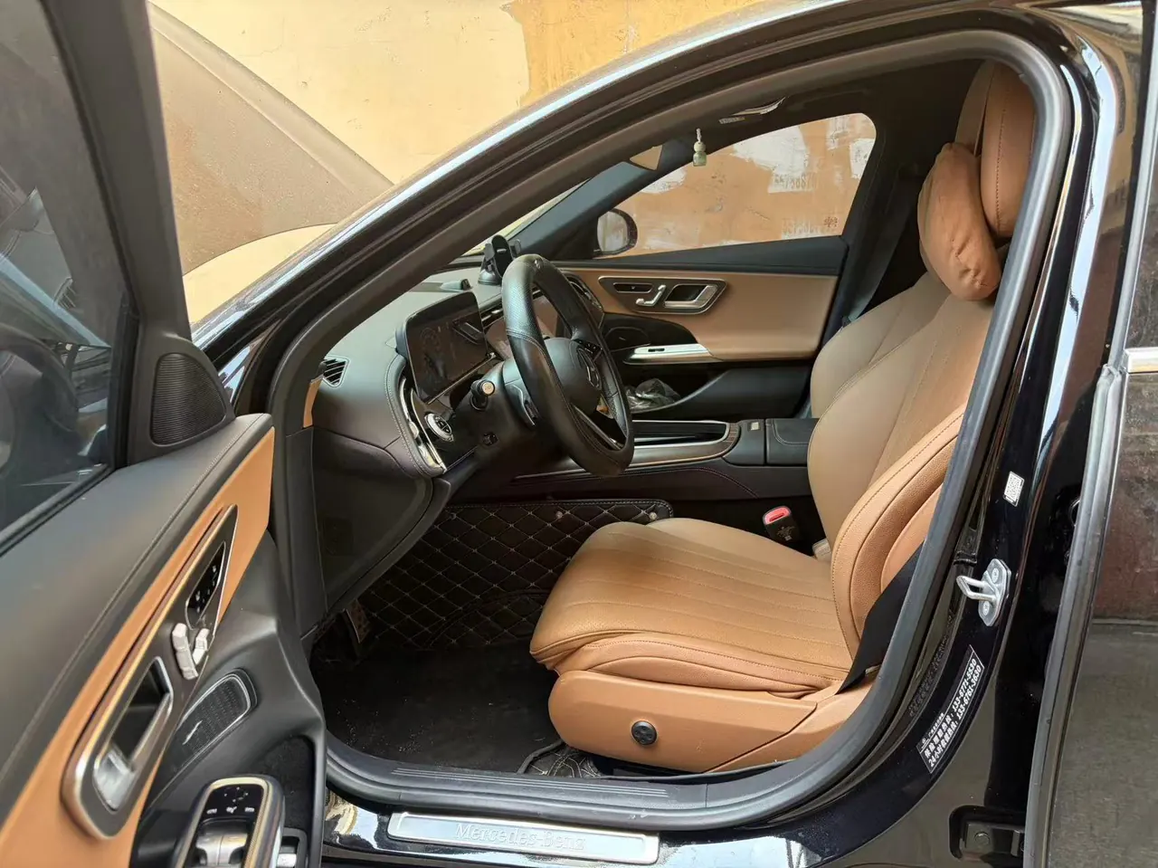 Mercedes Benz Class E New Energy 2024 E 350 e L 2.0T Automatic Gear 4