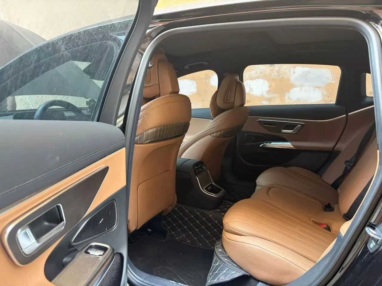 Mercedes Benz Class E New Energy 2024 E 350 e L 2.0T Automatic Gear 5