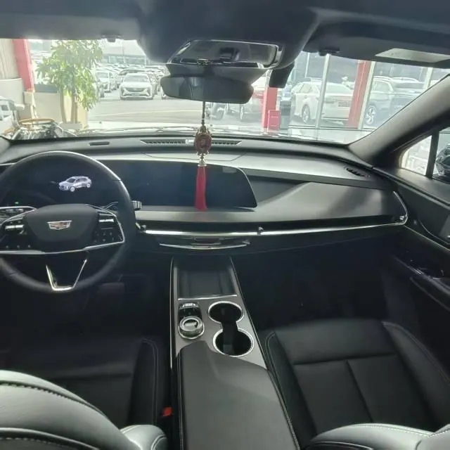 Cadillac 2025 XT5 48V 2.0T Luxury Automatic Gear 4