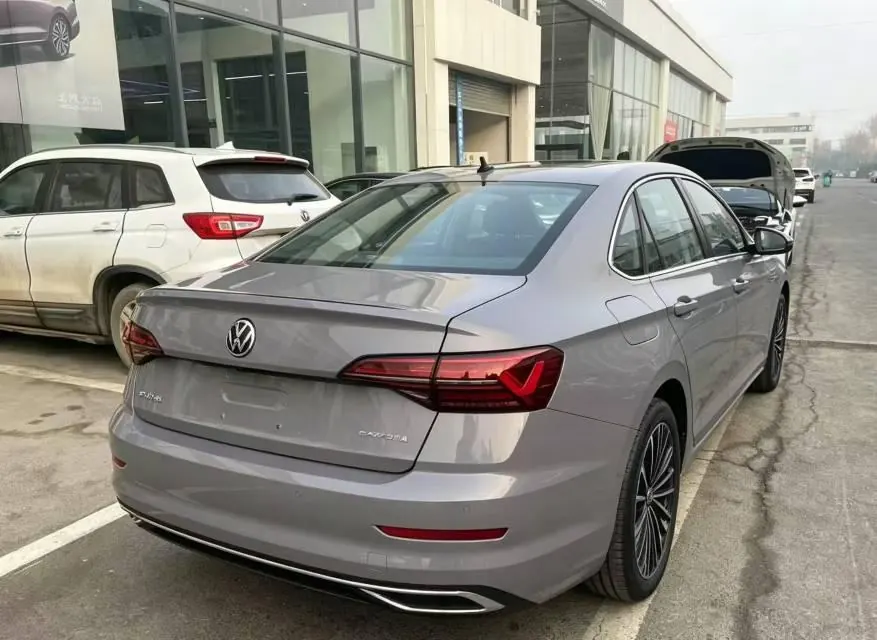 Volkswagen 2025 Passat Pro 2.0TSI 380TSI Star Dragon Edition Automatic Gear 6
