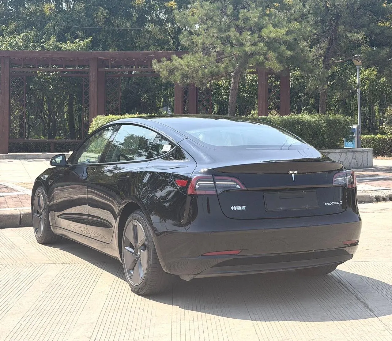 Tesla 2023 Model 3 Rejuvenation Edition Rear Wheel Drive Automatic Transmission 9