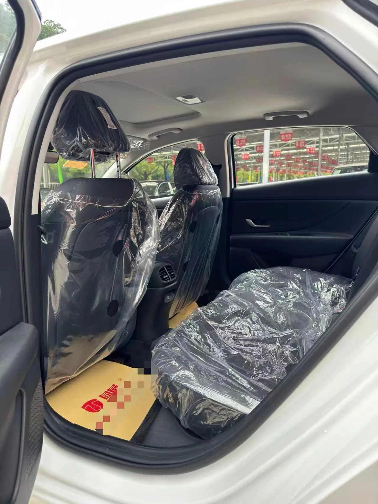 Hyundai 2023 Elantra -3-compartment 1.5 stepless LUX premium automatic gear 6
