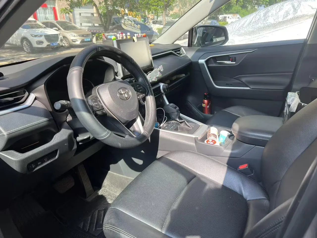 Toyota 2021 RAV4 Rongbo 2.0 Stepless Two-Drive Fashion Edition Automatic Gear 3