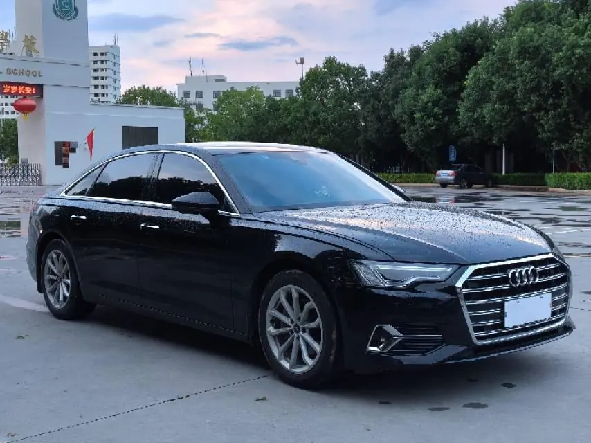 Audi 2023 A6L 2.0TFSI 40TFSI Deluxe Dynamic Automatic 3