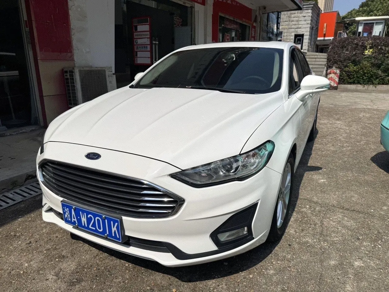Открыть галерею: Ford 2020 Mondeo 1.5T EcoBoost 180 Fashion Automatic