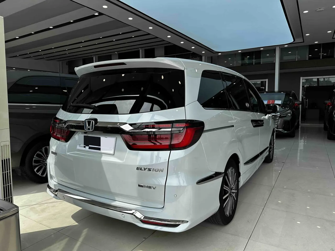 Honda 2024 Alishen e:HEV 2.0 Stepless Extreme Edition Automatic Gear 2