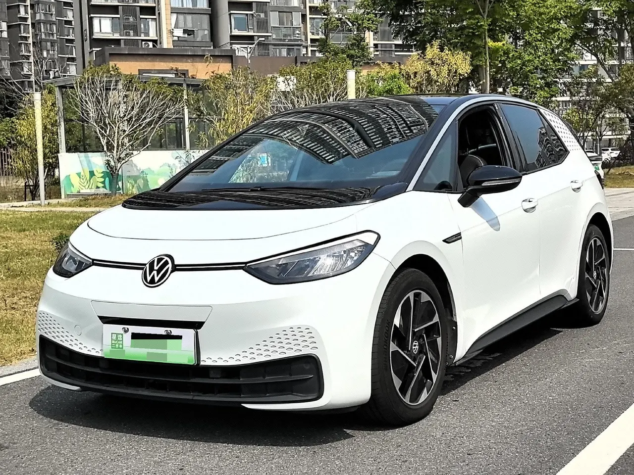 Volkswagen 2023 ID. 3 Upgraded Pure Smart Edition, Automatic Transmission - View 1