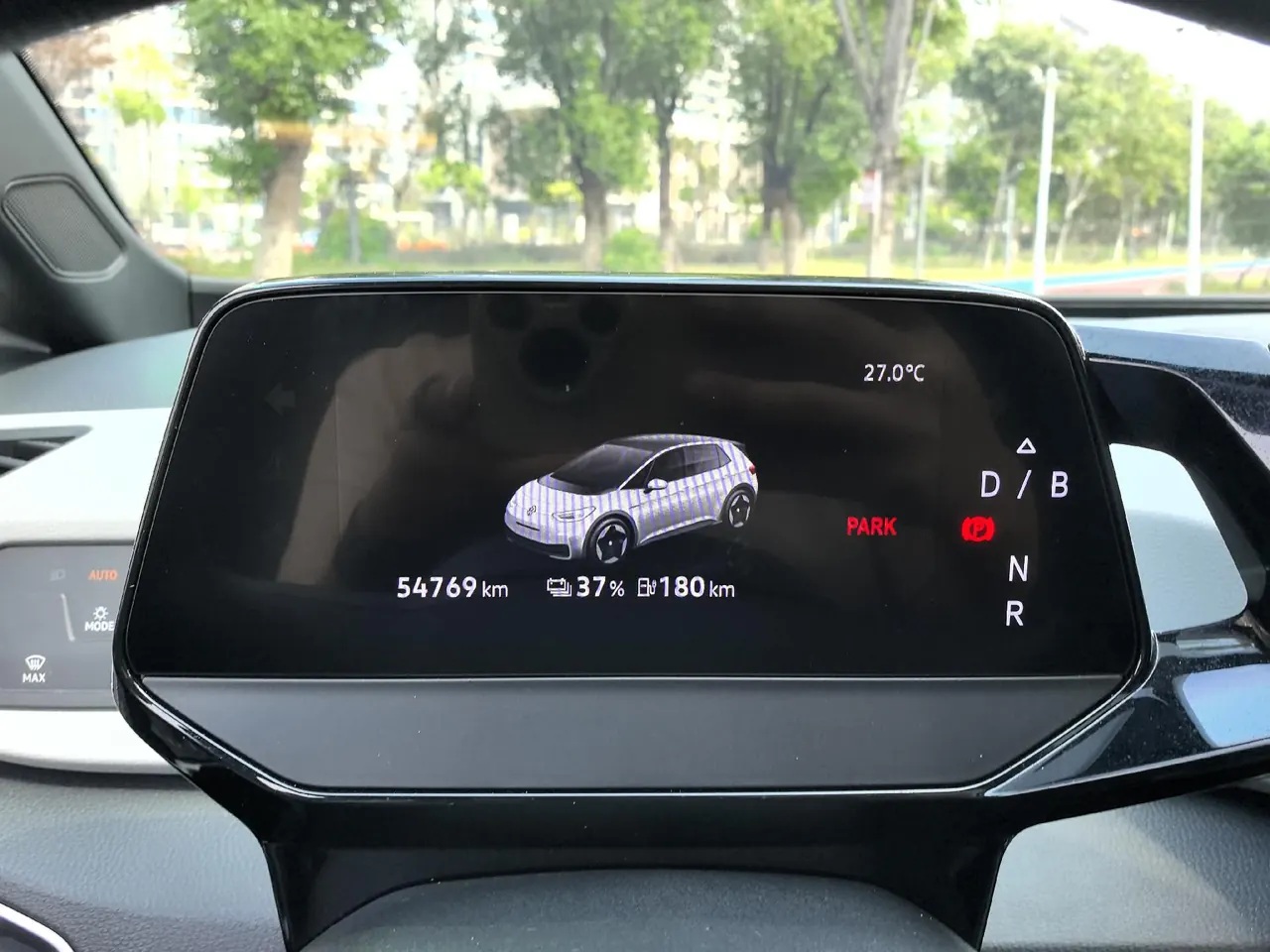 Volkswagen 2023 ID. 3 Upgraded Pure Smart Edition, Automatic Transmission 12