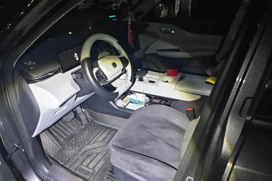 ChangAn 2025 UNI-Z 1.5T honorable automatic gear 2