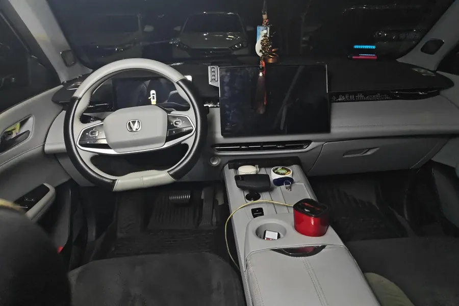 ChangAn 2025 UNI-Z 1.5T honorable automatic gear 3