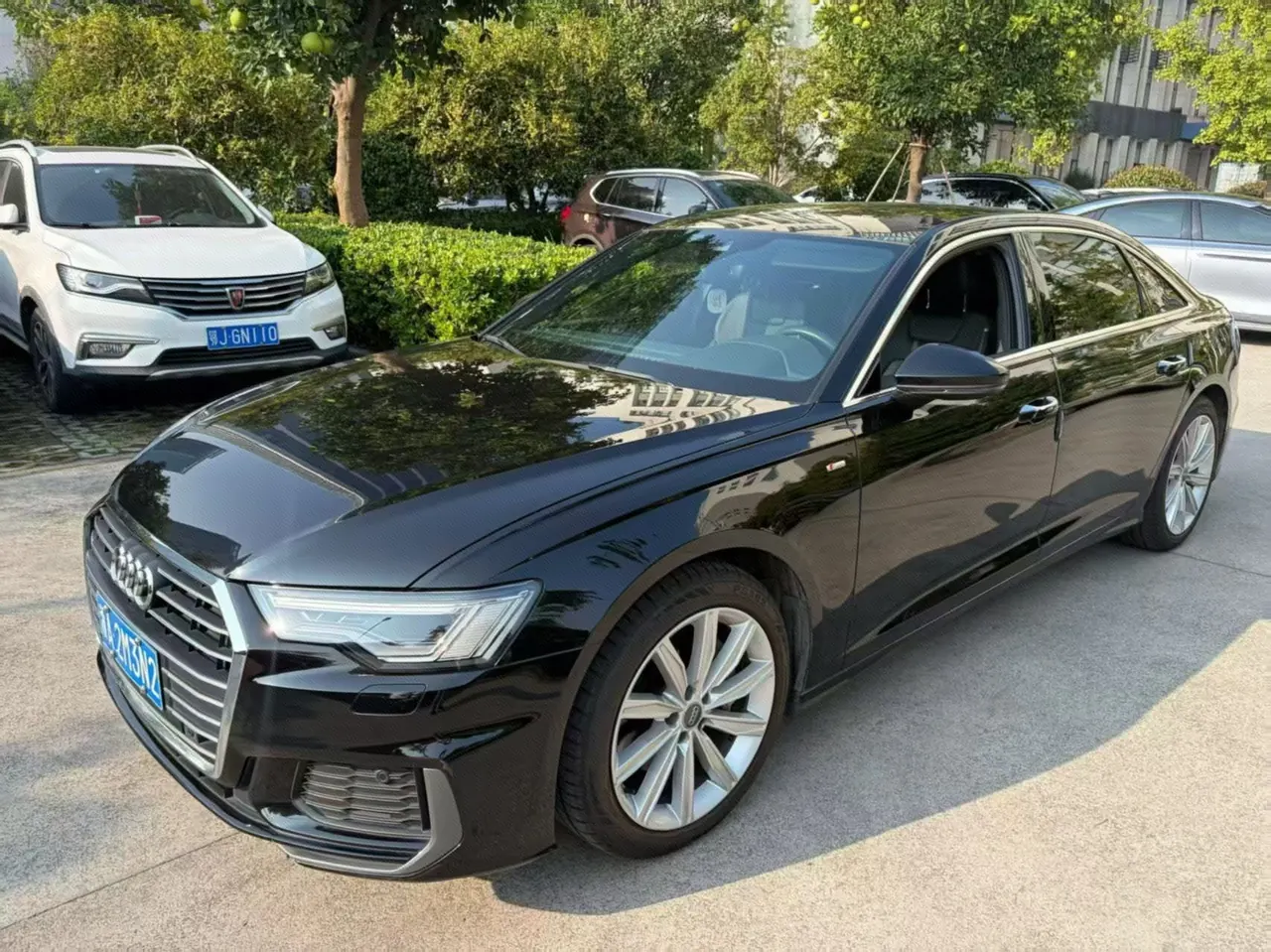 Открыть галерею: Audi 2020 A6L 2.0TFSI 45TFSI Selected Dynamic Automatic