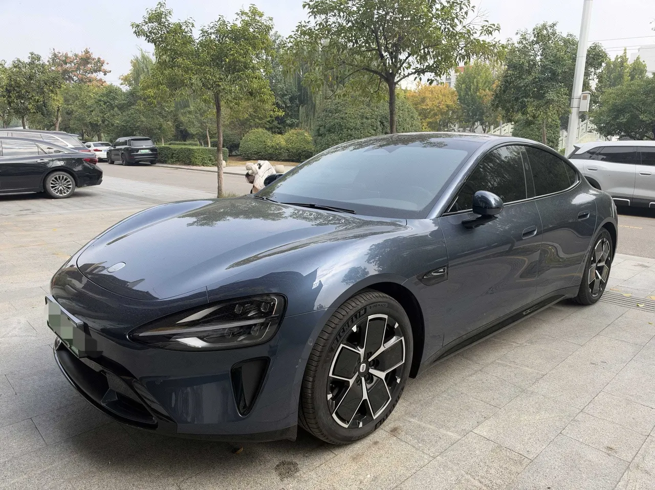 打开图片灯箱:MI 2024 SU 7 700km Rear Drive Long Endurance Smart Driving Edition Automatic Gear