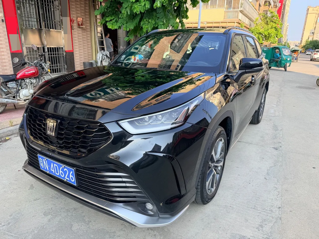 Toyota 2026 Crown Land Release HEV 2.5 Stepless Two-Drive Deluxe Automatic Gear - View 1